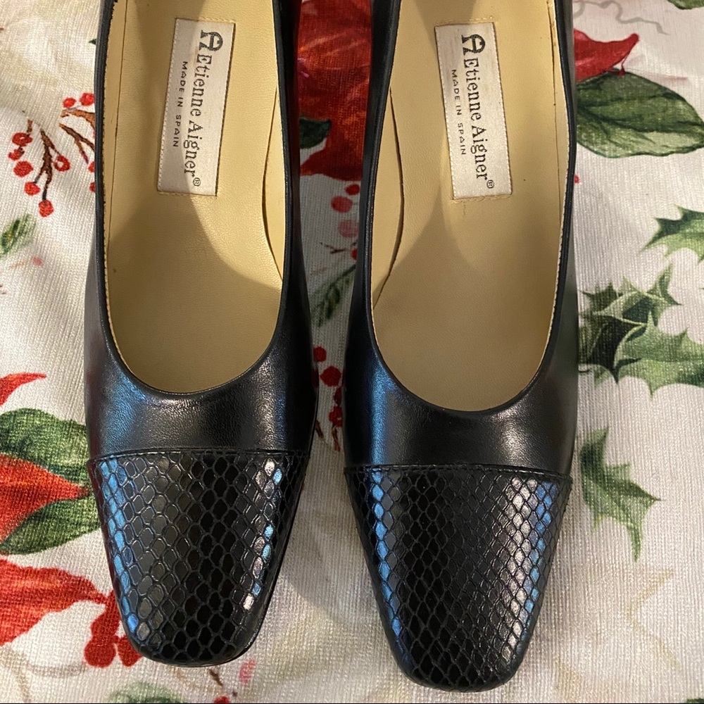 Etienne Aigner black leather heels